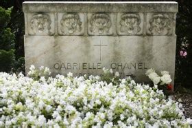 coco chanel cimitero|Coco Chanel life story.